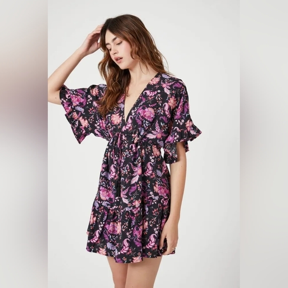 NWT Forever 21 Women's Floral Print Ruffle Mini Dress Black Paisley Size Medium - Picture 1 of 16